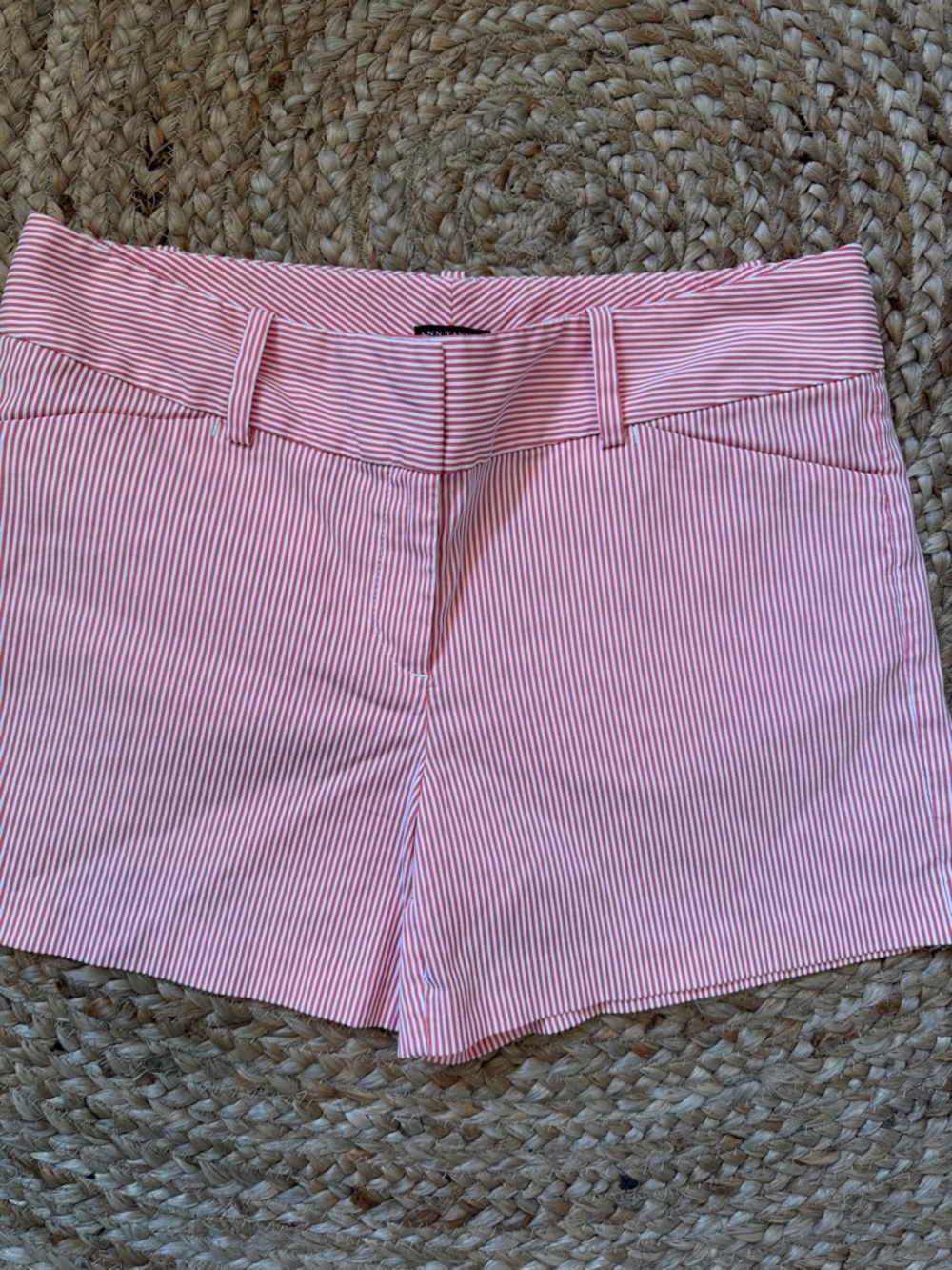 Ann Taylor Signature Pink & White Striped Shorts Size 12 –Classic Summer Stretch